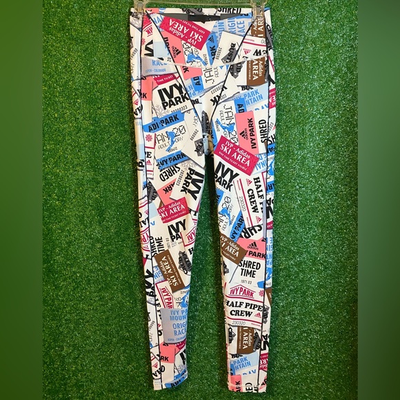 Adidas (Ivy Park) Workout Set | 2 Piece | Small - Picture 3 of 9